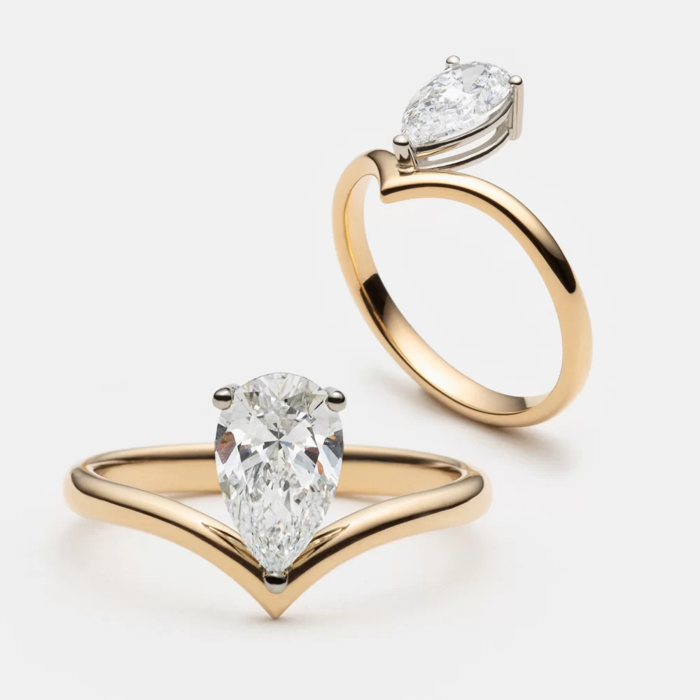 Solitaire chevron poire